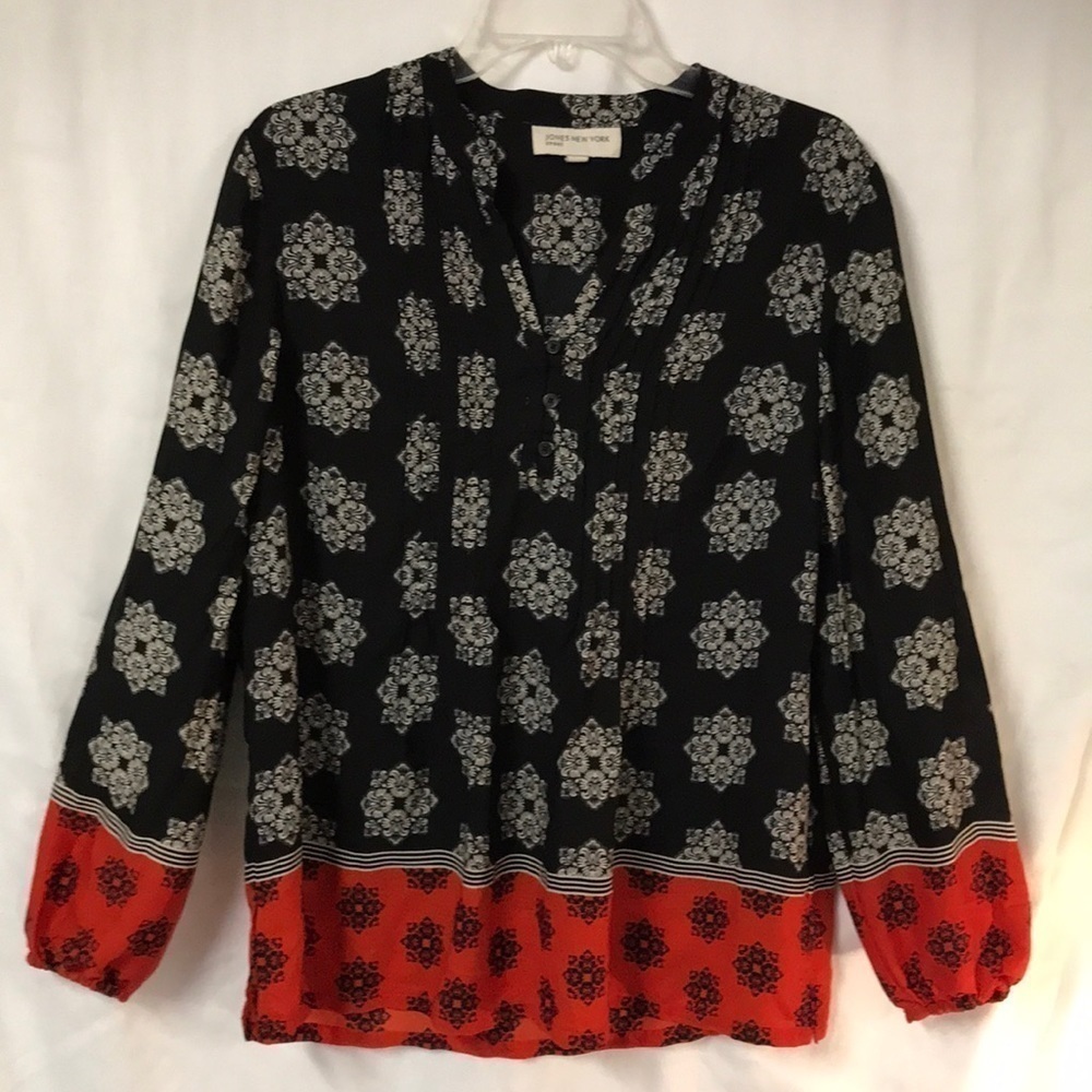 Jones New York Women’s Tunic Top Size L Black Red Border Print Pin tuck pleats